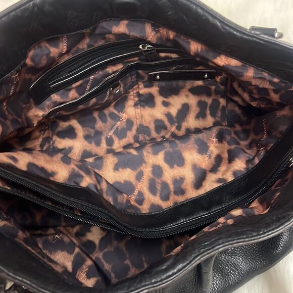 B. Makowsky Leather Shoulder Bag B30 - Picture 9 of 12